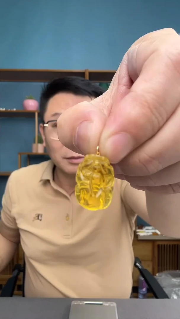 未镶嵌琥珀裸石31（有瑕介意勿拍）