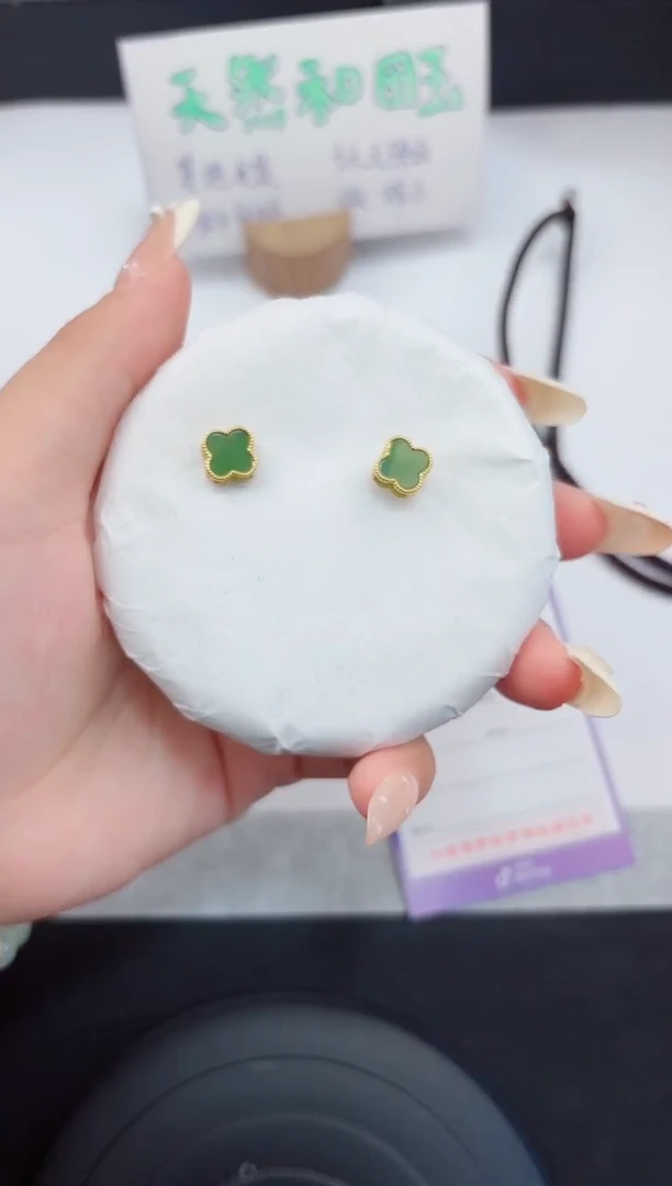 和田玉未镶嵌耳钉333嗨购微色差T1