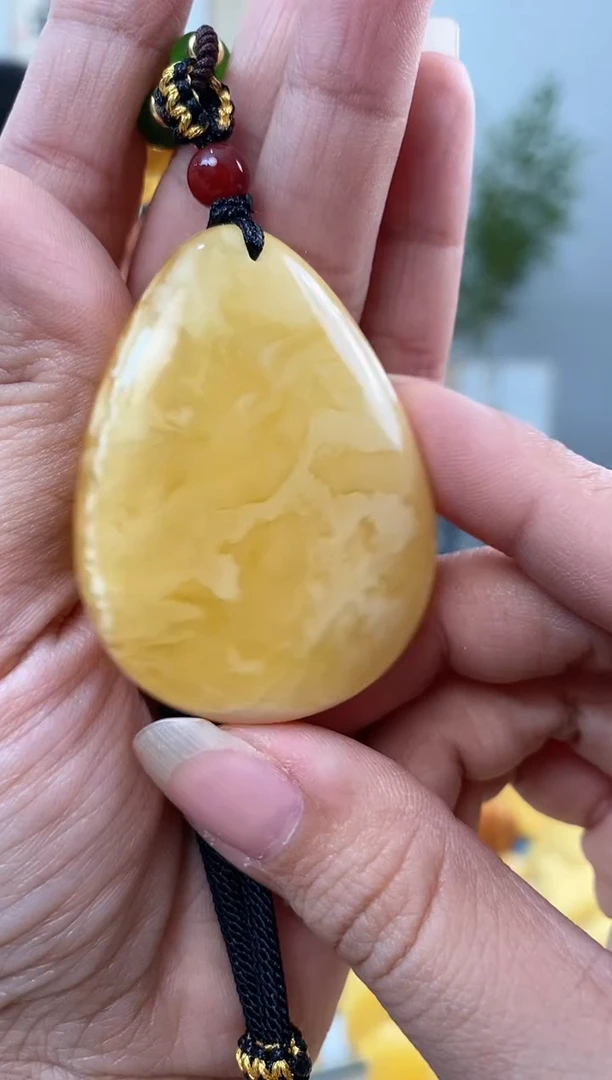 【闪购商品】蜜蜡裸石未镶嵌天然琥珀蜜蜡水滴
