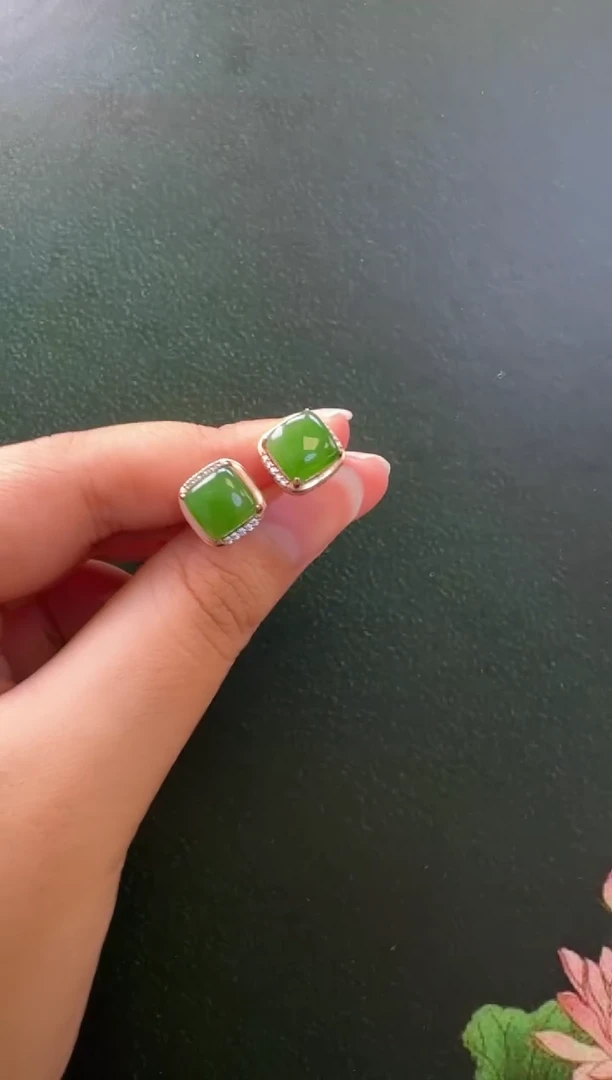 银S925镶嵌和田玉耳饰耳钉