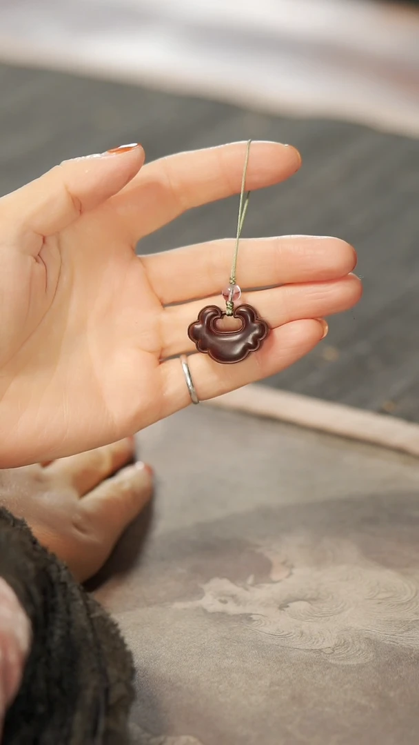 【闪购商品】檀香紫檀（小叶紫檀）木雕琴料如意吊坠