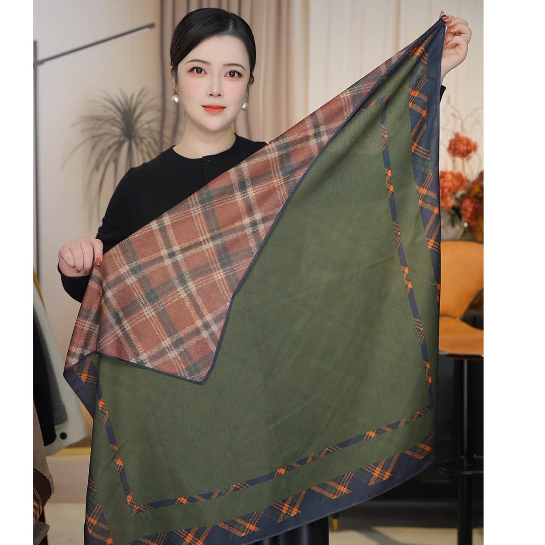 p12【绿棕格调】新款棉质双面90*90围巾方巾