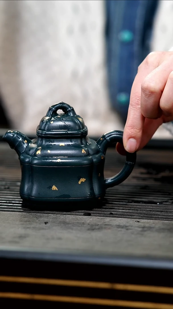 【闪购商品】紫砂茶壶12-半手民国绿洒金四方竹鼎180cc