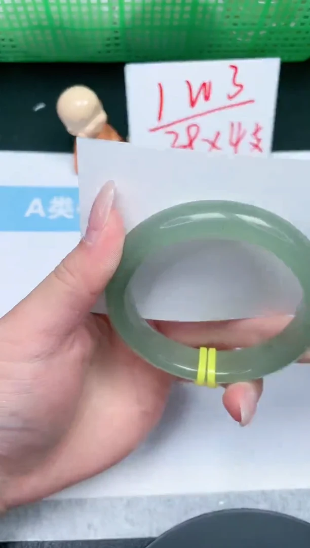 【闪购商品】石英质玉手镯未镶嵌301-57