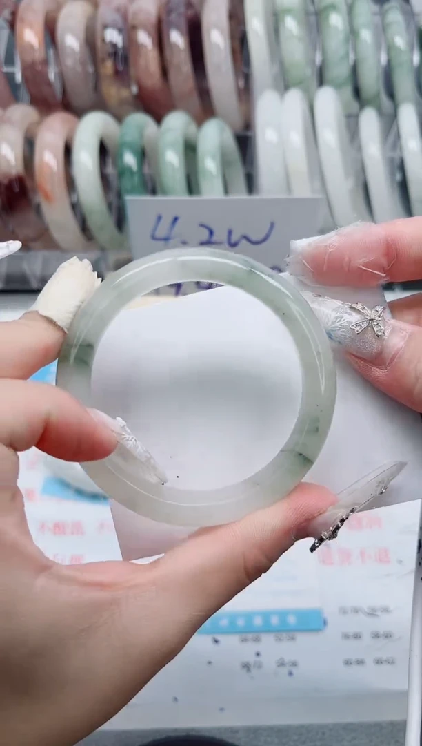 【闪购商品】石英质玉手镯未镶嵌A146-54.9