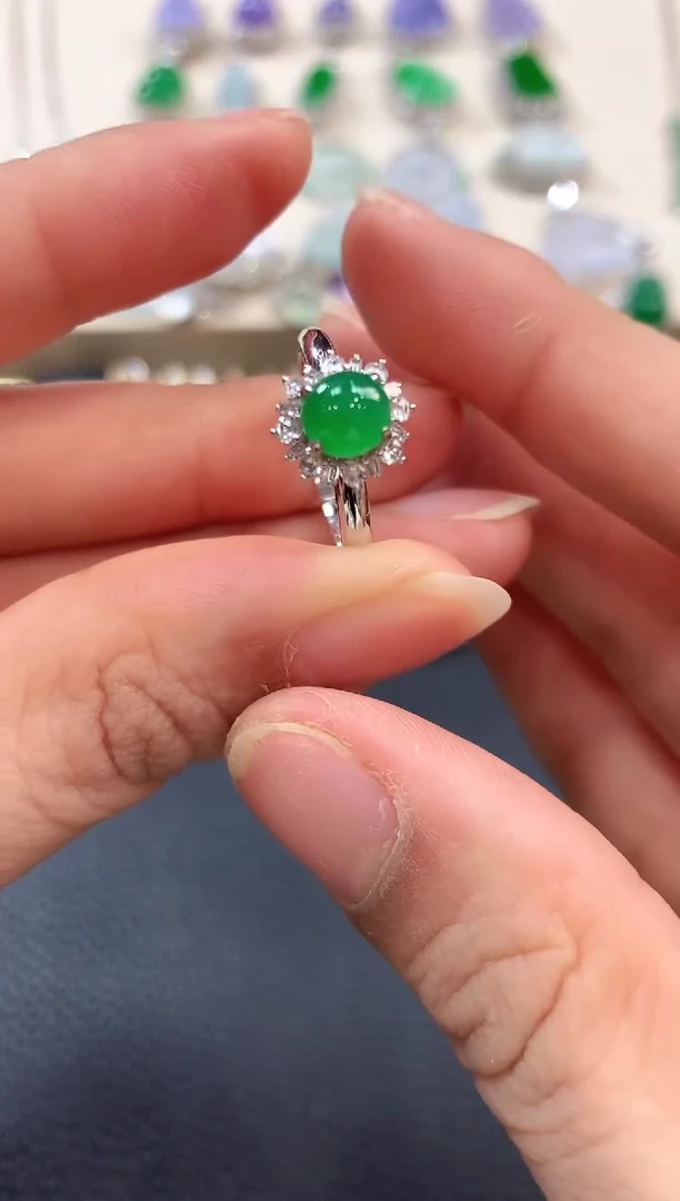 【闪购商品】翡翠戒指18K金镶嵌b79