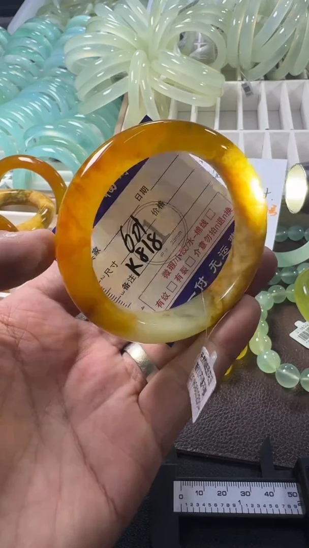 未镶嵌蛇纹石玉手镯1