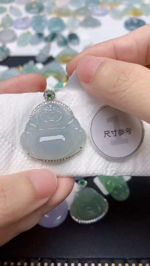 颈饰18K金镶嵌翡翠天然缅甸A货翡翠