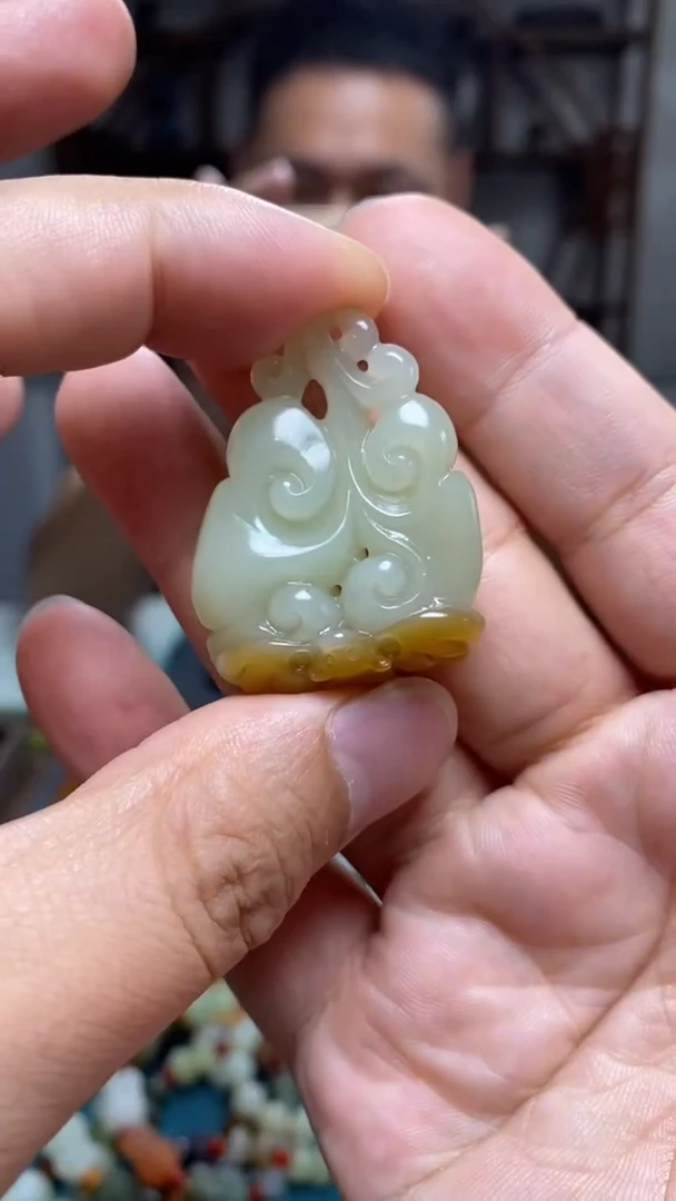 和田玉未镶嵌颈饰104