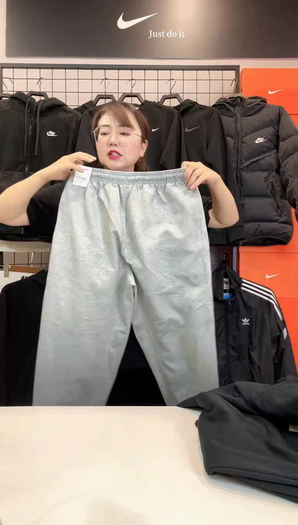 6366 灰色 长裤 M码120斤-140斤  不退换