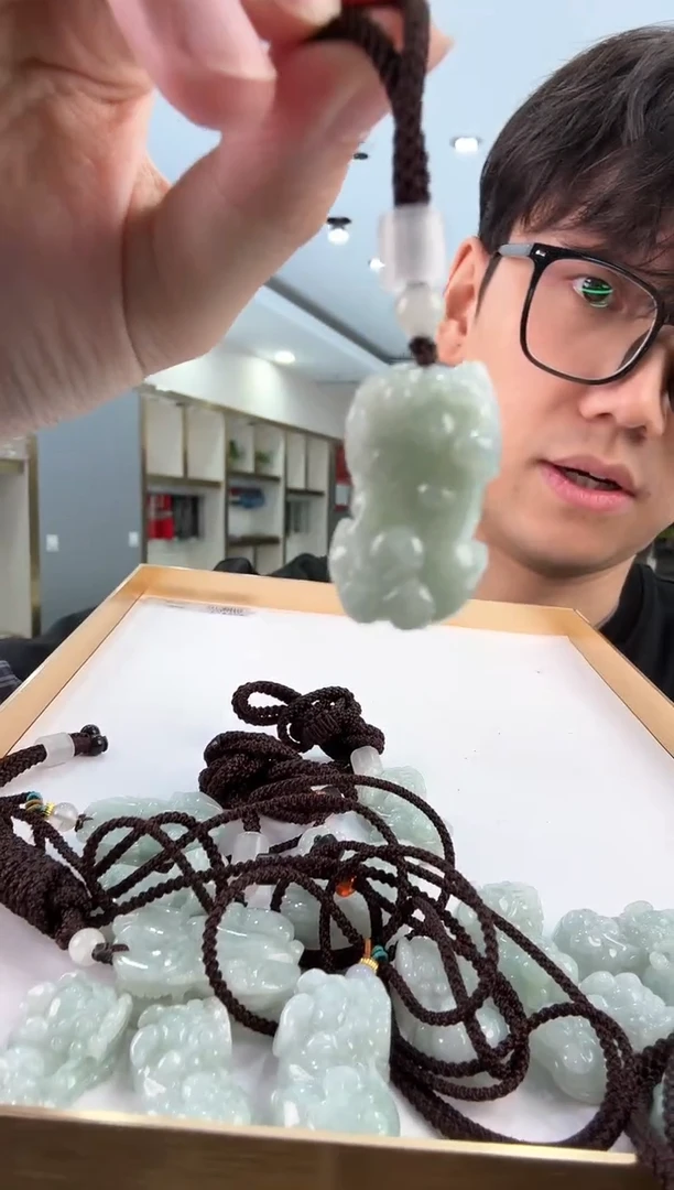 翡翠未镶嵌吊坠(不含链)天然翡翠貔貅-多样性发一10053F