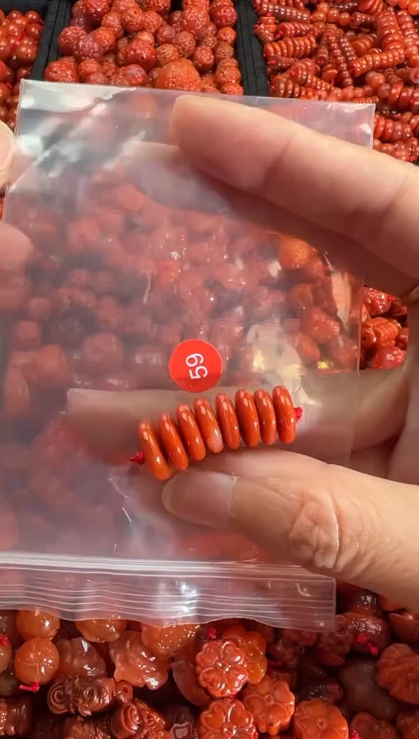 【闪购商品】南红玛瑙颈饰未镶嵌2