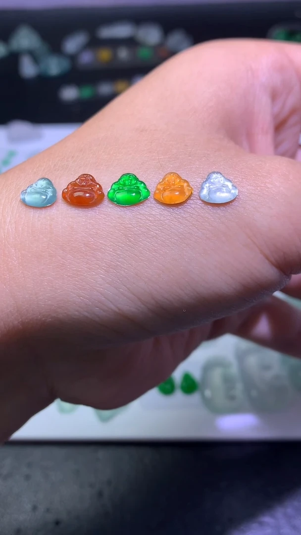 未镶嵌定制翡翠毛货