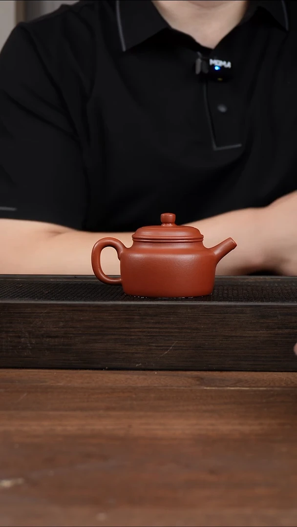 茶壶紫砂艾*朱泥小德钟     130CC