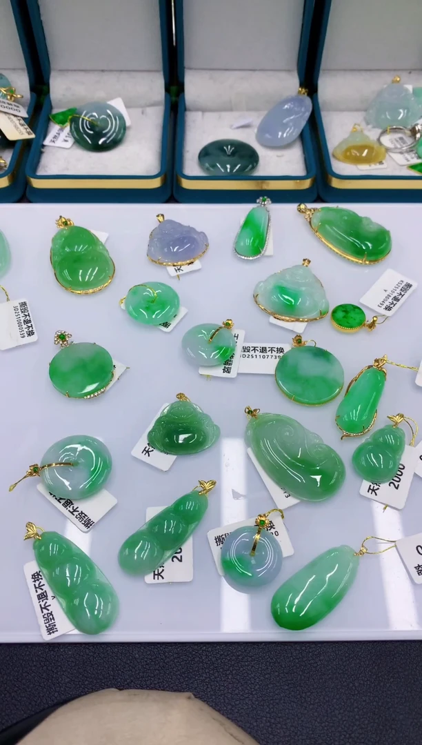 颈饰未镶嵌翡翠111111