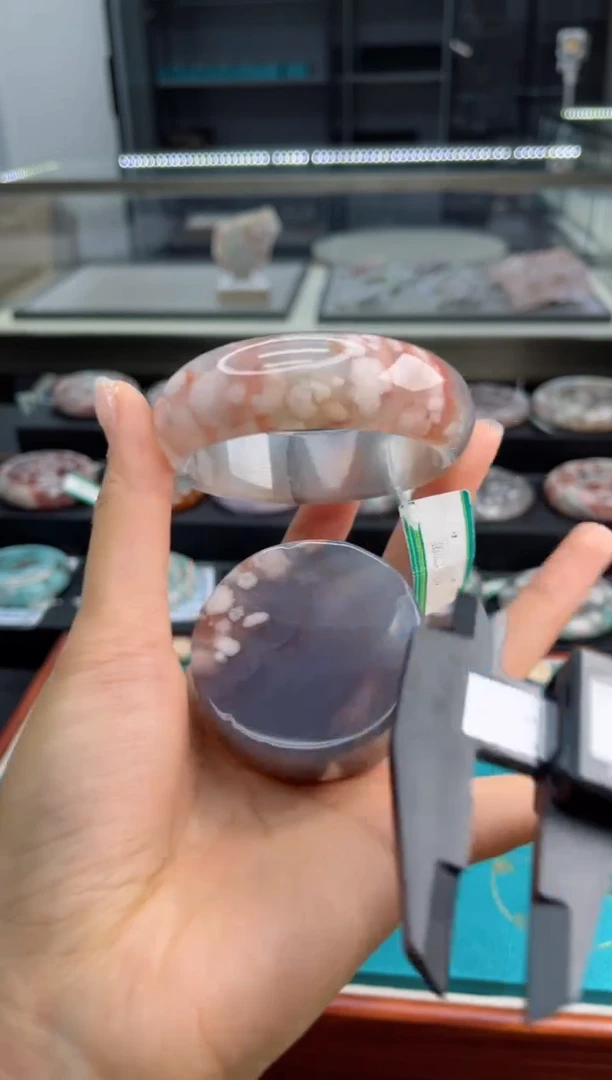 石英质玉手镯未镶嵌55圈口（赠送镯心）6918329