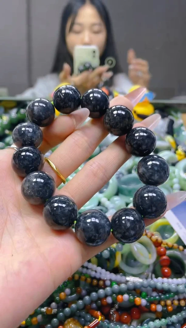 翡翠未镶嵌颈饰17MM/Q/翡翠A货一图一物