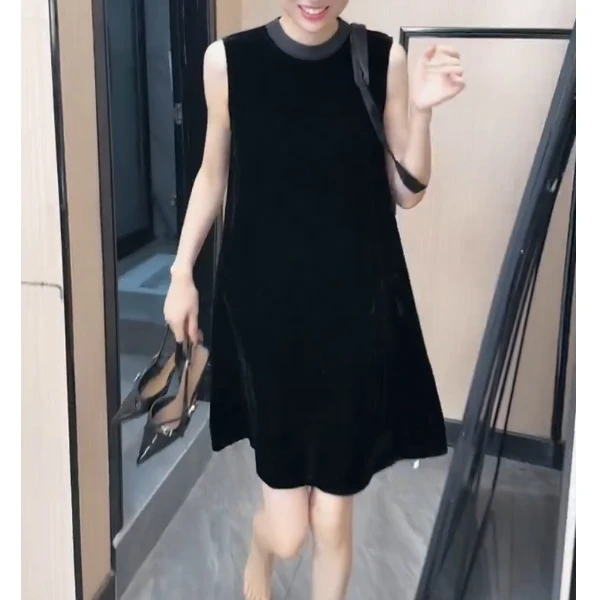 夏季无袖简约气质百搭宽松显瘦短款黑色连衣裙XLB70410