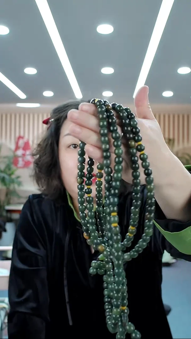 颈饰未镶嵌透闪石质玉多样式发货随机发一