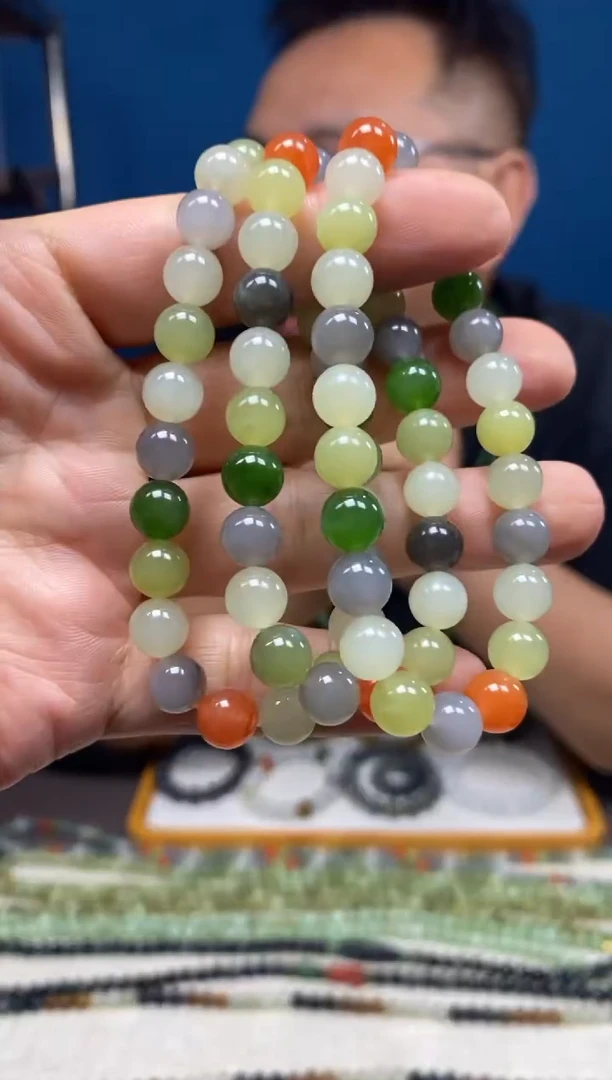 未镶嵌手链和田玉颜色多样性发货拍一发一