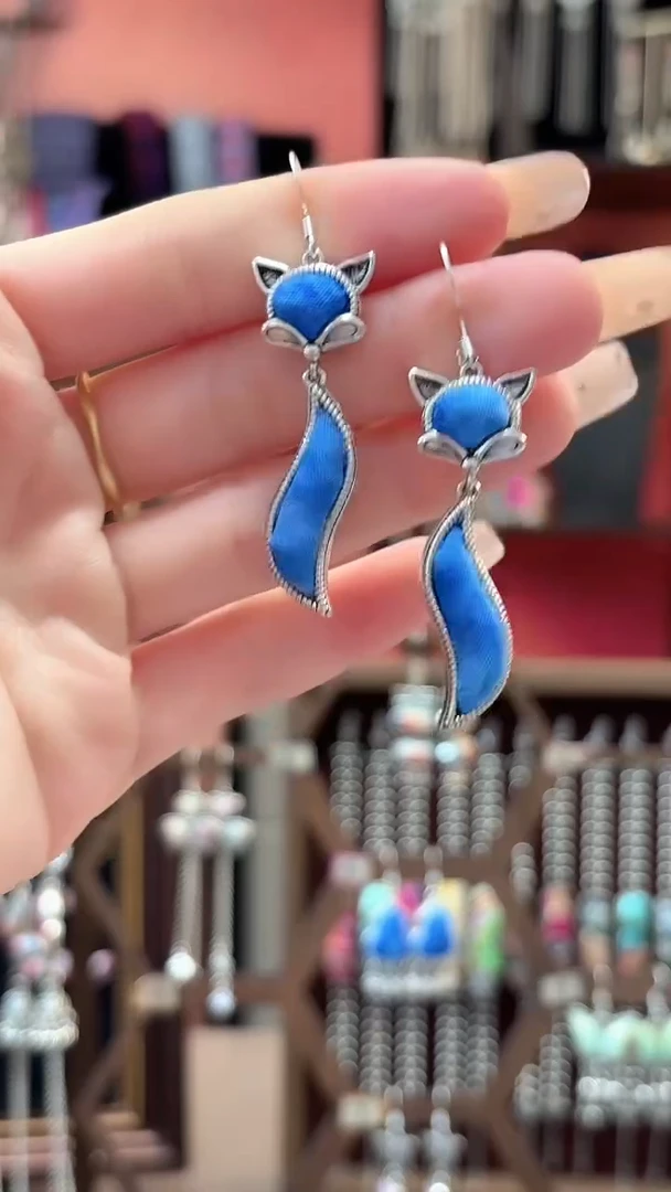 织绣云织谣民族风精美饰品   10