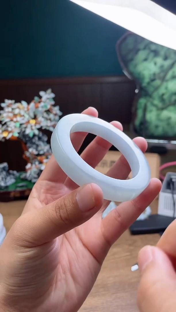 【闪购商品】定制翡翠手镯未镶嵌定制