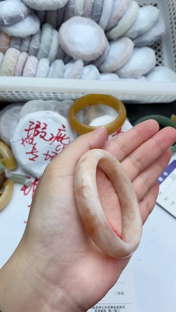 未镶嵌手镯石英质玉瑕疵387+54/55