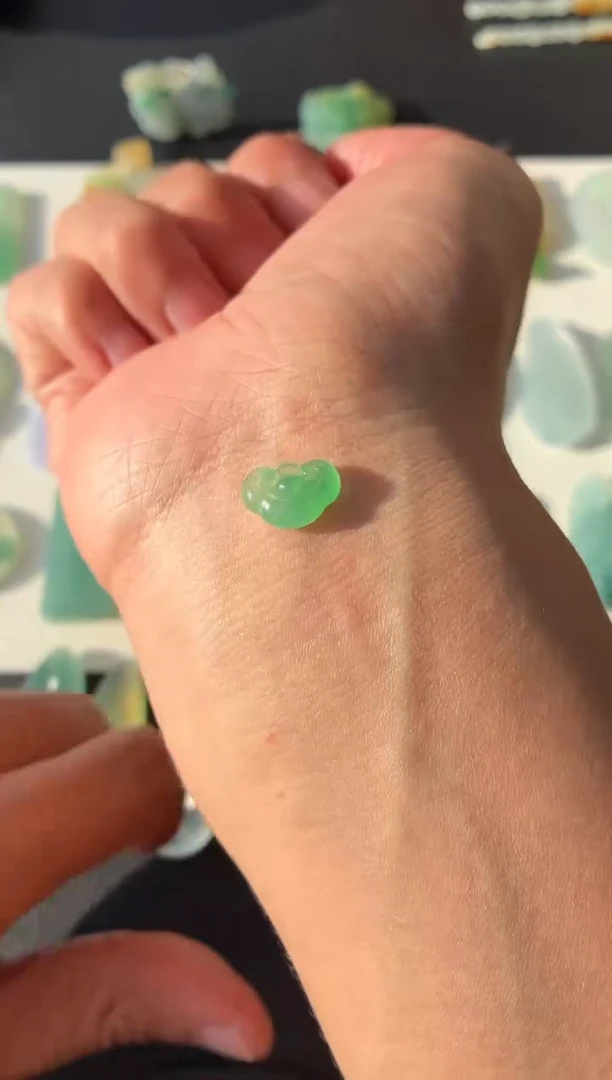 未镶嵌定制翡翠翡翠