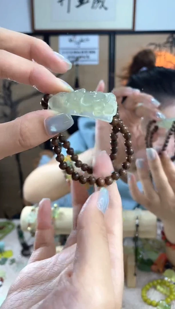 岫玉未镶嵌手链多样性发货其中发一