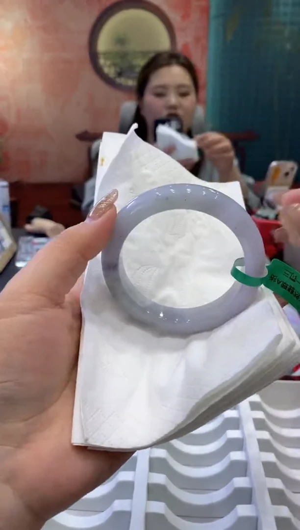 【闪购商品】翡翠手镯未镶嵌多人0011363