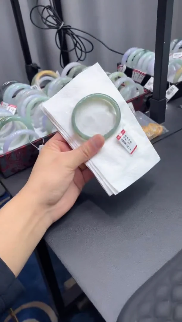 未镶嵌手镯翡翠5350****