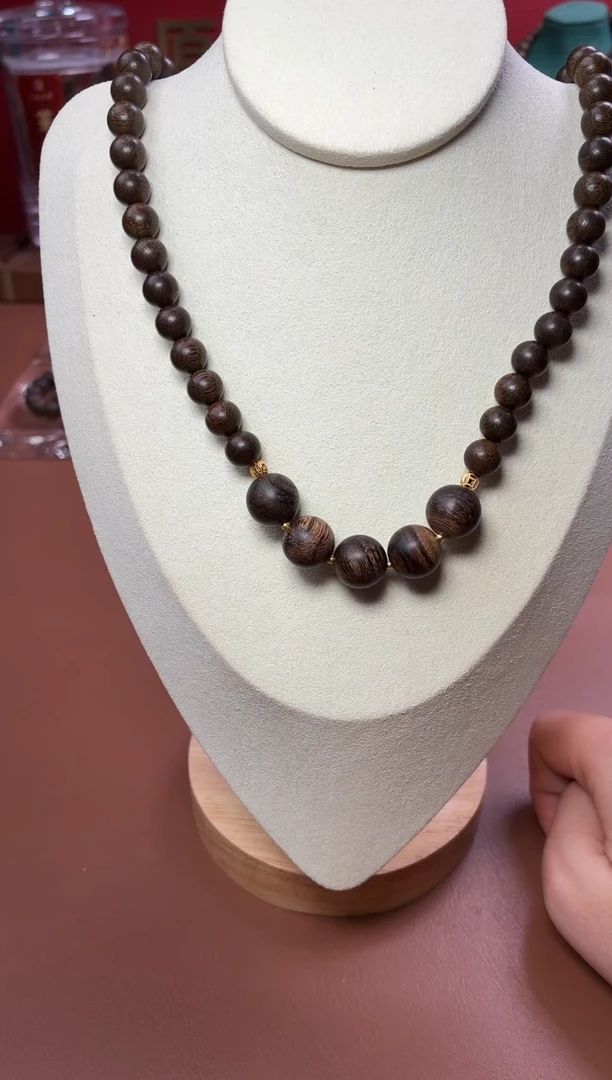 沉香手串沉水越南帝王玉化瘤疤白棋08配玉化瘤疤紫棋12三圈设计