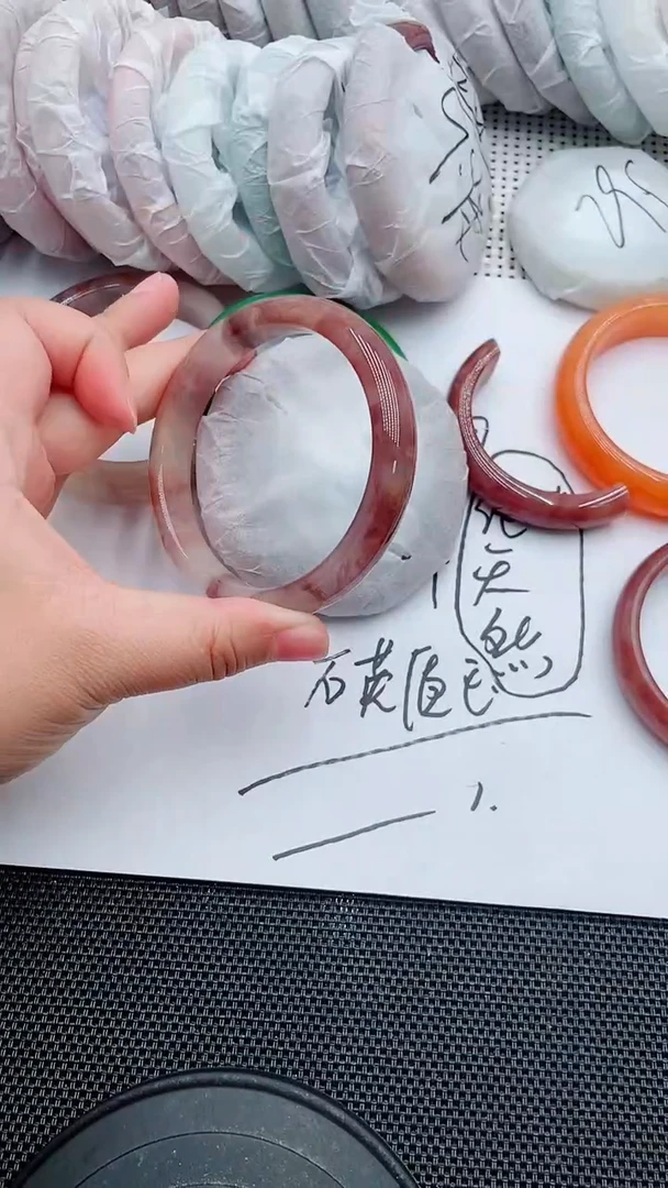 未镶嵌手镯石英质玉133-65-66