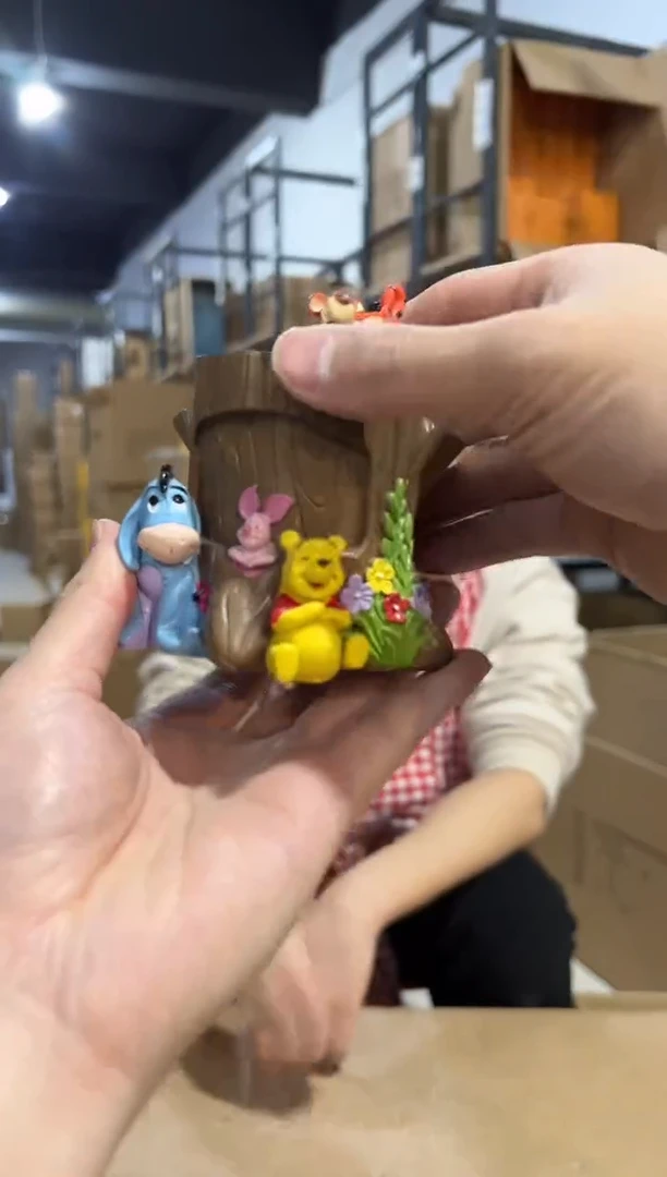 【闪购商品】杯树脂维尼树桩笔筒A