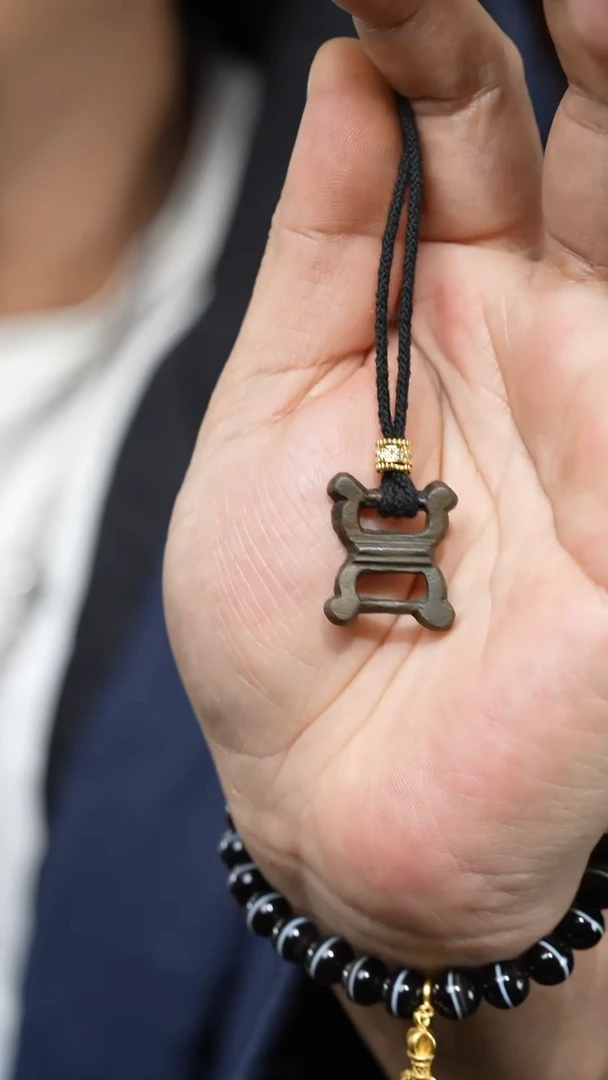 【闪购商品】老扣（多样性发货，发其一）