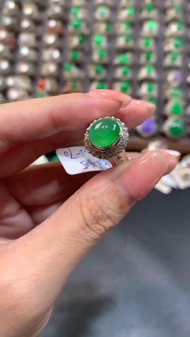 定制翡翠未镶嵌翡翠戒面