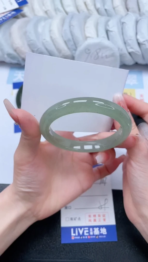 【闪购商品】石英质玉手镯未镶嵌T167-59