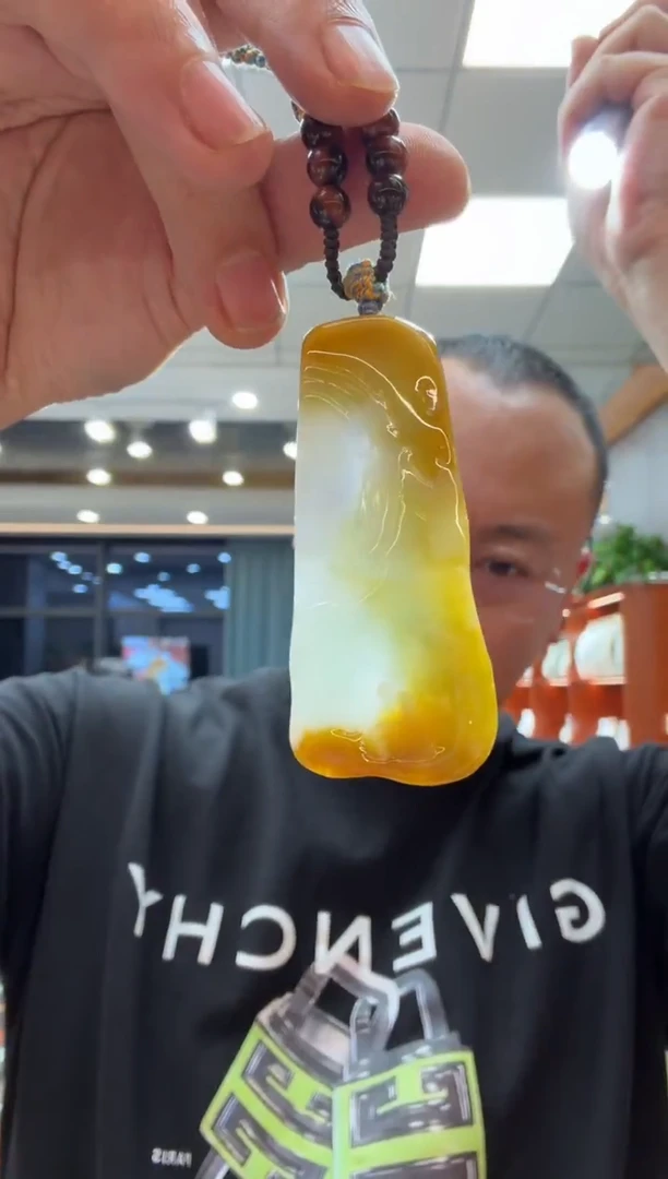 未镶嵌挂件翡翠A货翡翠孤品国雕谢林工