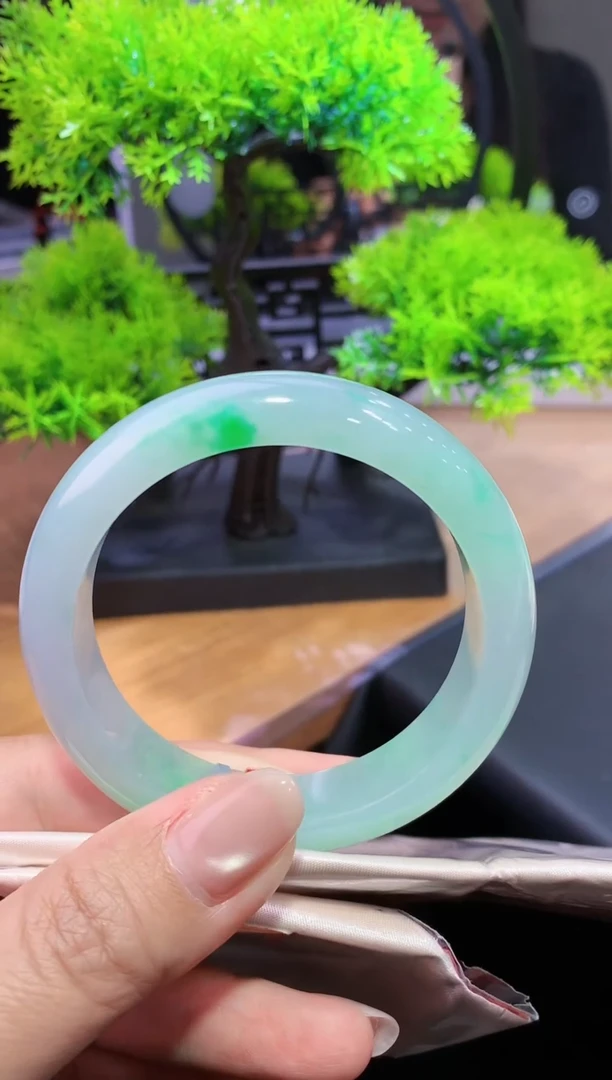 未镶嵌手镯翡翠-q121  天然缅甸A货翡翠