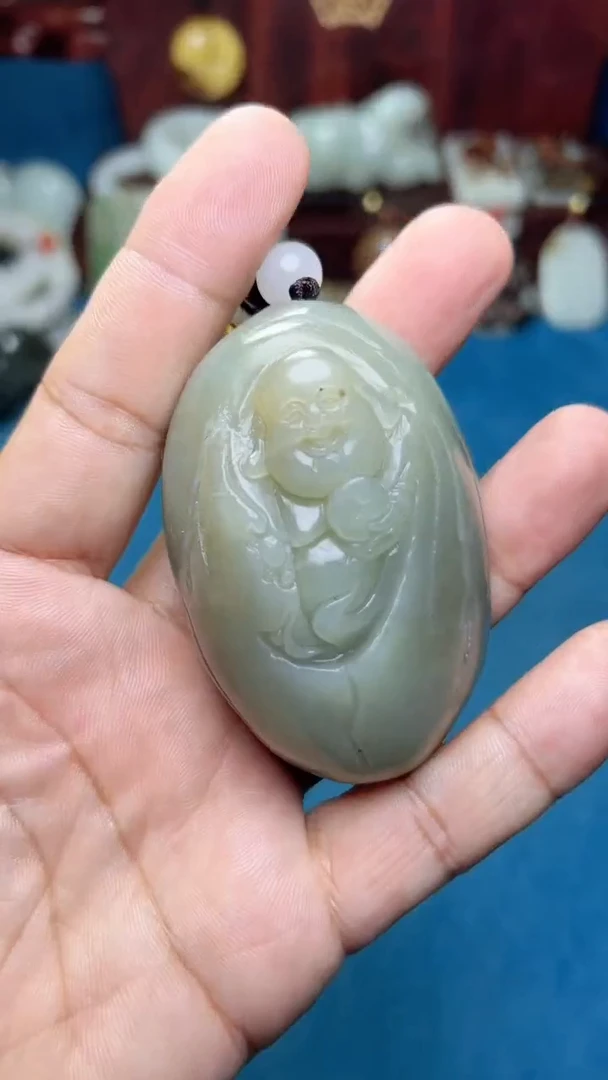 和田玉未镶嵌把件-