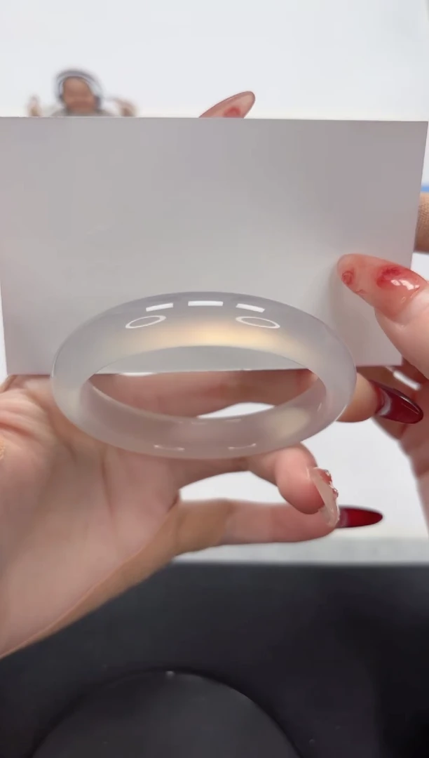 【闪购商品】石英质玉手镯未镶嵌A38-56.4