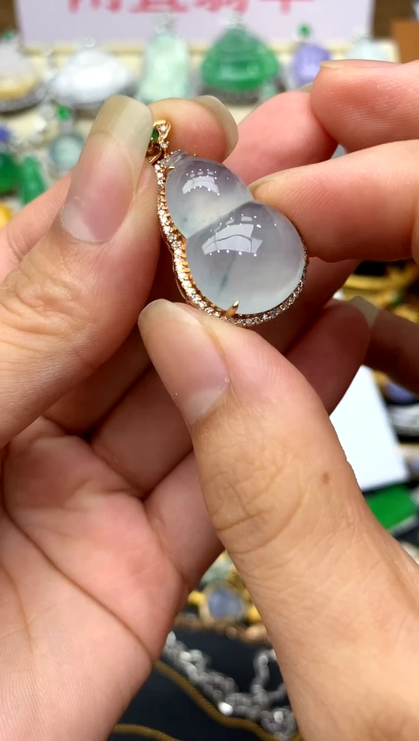 翡翠18K金镶嵌颈饰504-中国好珍宝