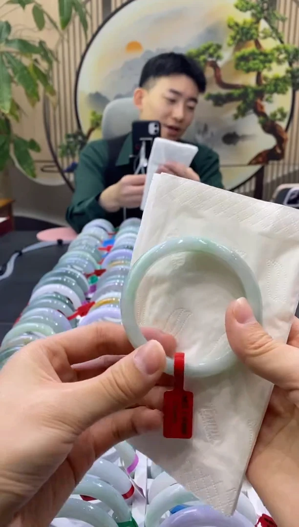 未镶嵌手镯翡翠3344