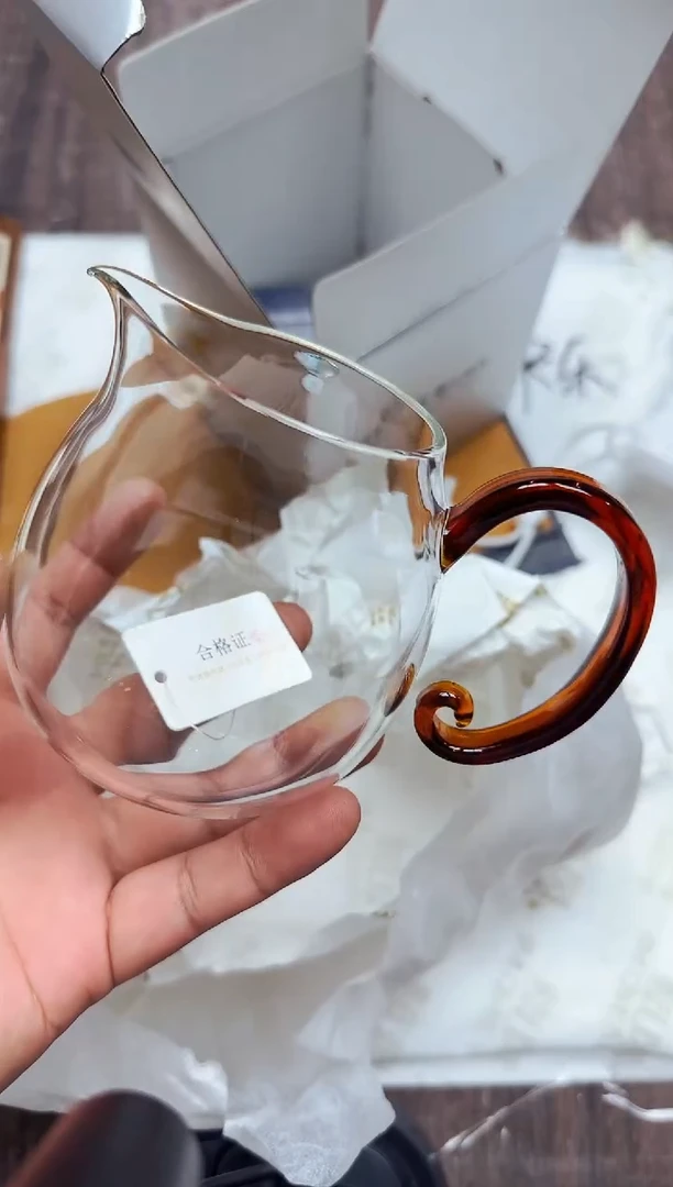 风谜·锦语茶海琥珀色