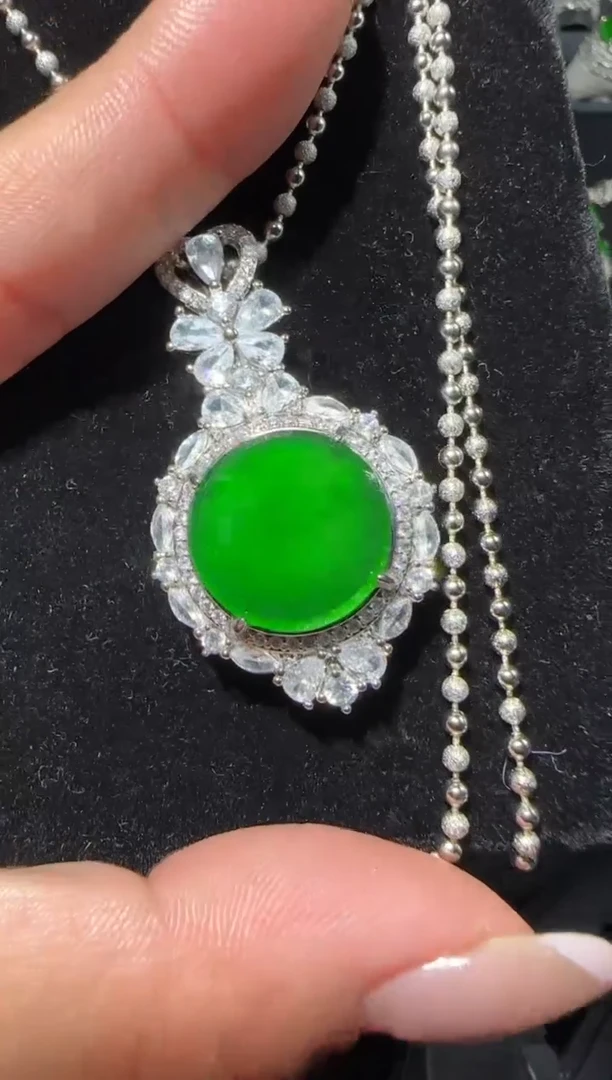 【闪购商品】翡翠吊坠(赠链)未镶嵌多样性发货拍一发一