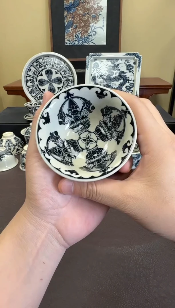 二号釉金刚杵纹压手杯