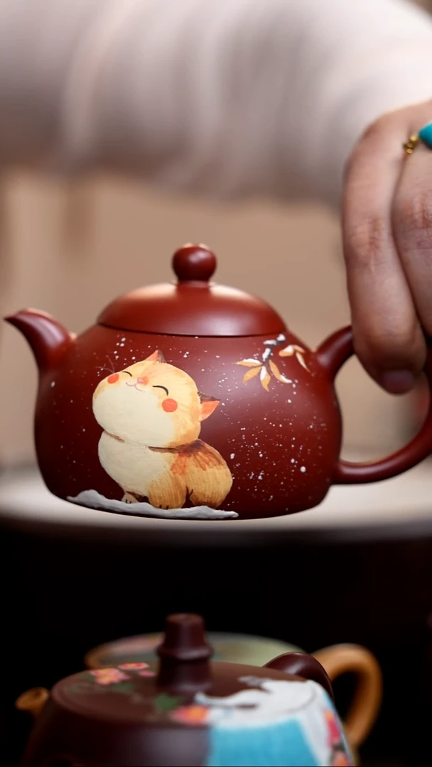 茶壶紫砂朱泥笠帽泥绘猫咪