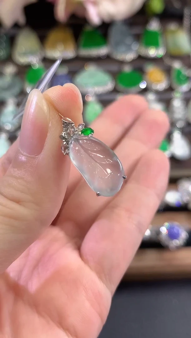 吊坠(不含链)18K金镶嵌翡翠c51