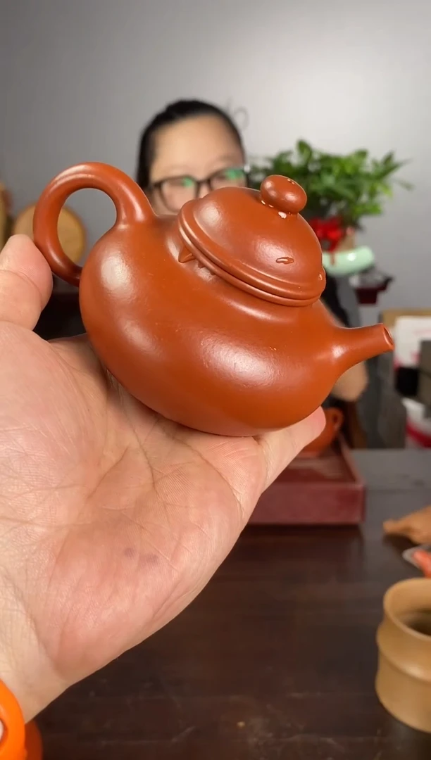 茶壶紫砂?小煤窑朱泥 容天