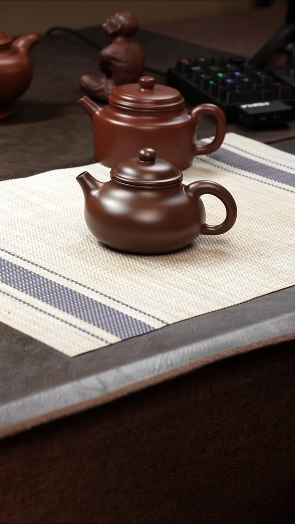 茶壶紫砂壶·15老紫泥容天190cc